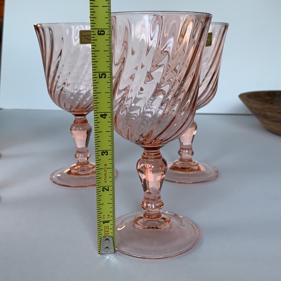 Pink Luminarc Depression Glasses (6) - Picture 7 of 8